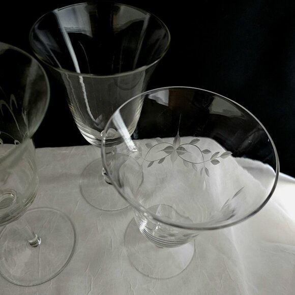 Mismatched Wine Glassware Collection set/4 vintage etched mixed cocktail glasses - Picture 8 of 10
